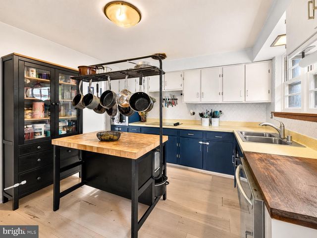 6213 JOYCE DR, Temple Hills, MD 20748