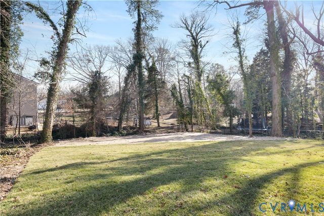 12104 Mathenay DR, Chester, VA 23831