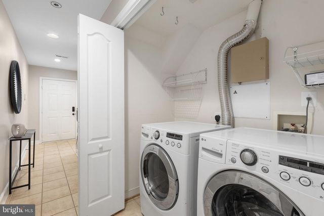 13034 TAXI DR, Woodbridge, VA 22193