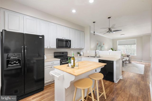 13034 TAXI DR, Woodbridge, VA 22193