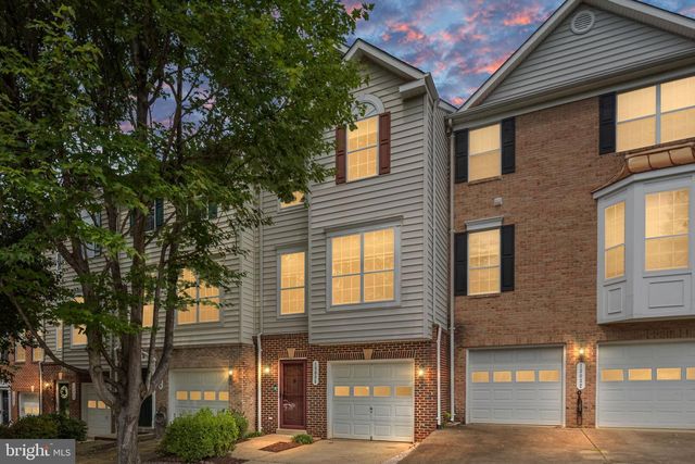 13034 TAXI DR, Woodbridge, VA 22193