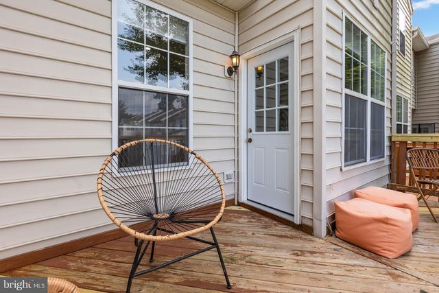 13034 TAXI DR, Woodbridge, VA 22193