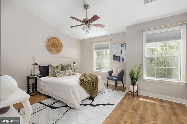13034 TAXI DR, Woodbridge, VA 22193