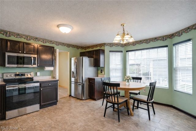 1340 Waterbury Street, Medina, OH 44256