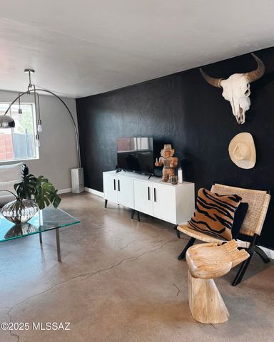 809 S Loyola Avenue, Tucson, AZ 85710