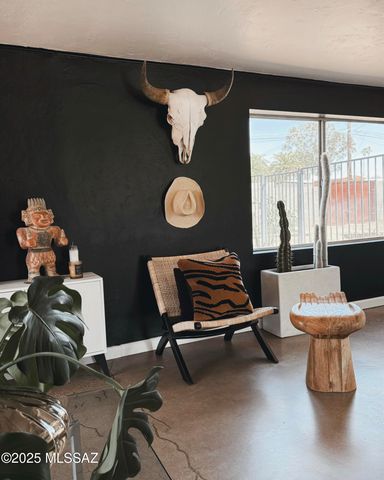 809 S Loyola Avenue, Tucson, AZ 85710