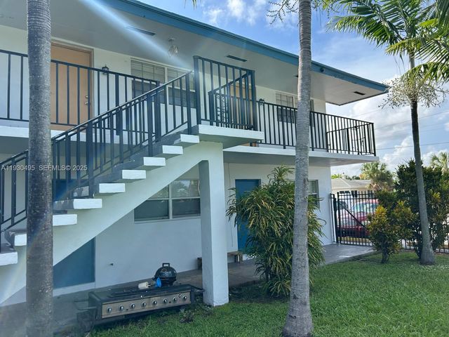 201 W Blue Heron Boulevard, Riviera Beach, FL 33404