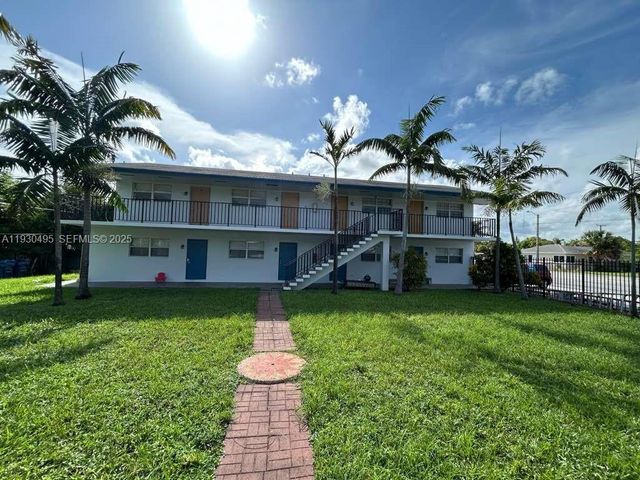 201 W Blue Heron Boulevard, Riviera Beach, FL 33404