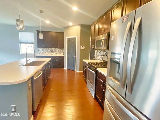 51 S 57th Place, Mesa, AZ 85206