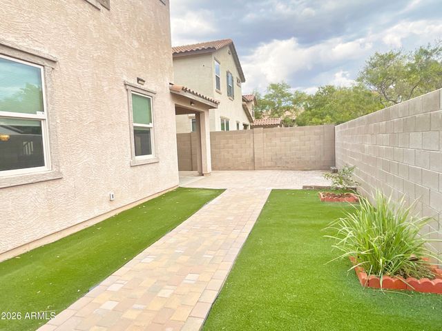 51 S 57th Place, Mesa, AZ 85206