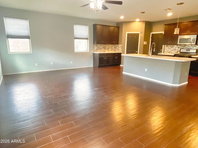 51 S 57th Place, Mesa, AZ 85206
