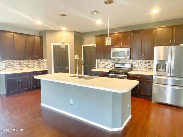 51 S 57th Place, Mesa, AZ 85206