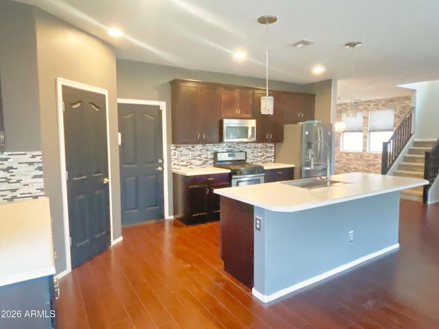 51 S 57th Place, Mesa, AZ 85206