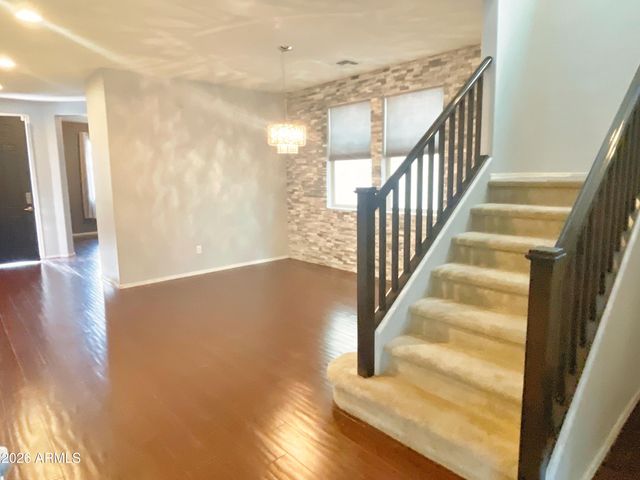 51 S 57th Place, Mesa, AZ 85206