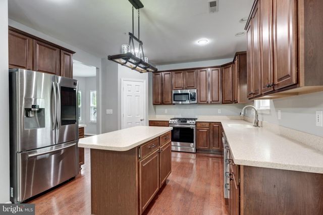 2511 HIGHCREST CT, Manchester, MD 21102