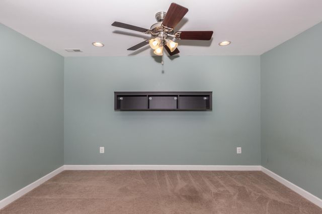 2511 HIGHCREST CT, Manchester, MD 21102