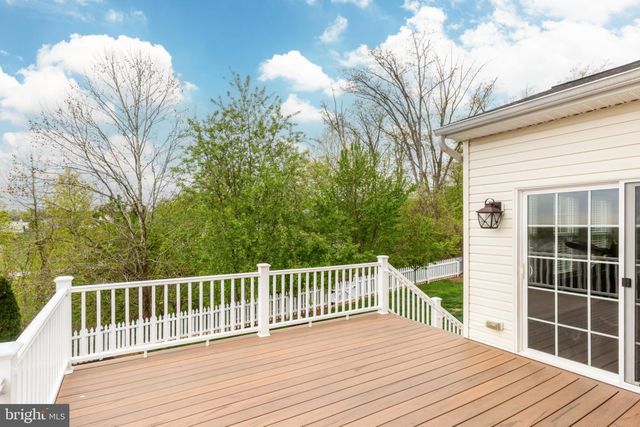 2511 HIGHCREST CT, Manchester, MD 21102