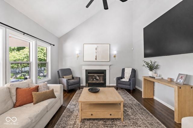 11280 Walking Wood Lane, Fishers, IN 46037