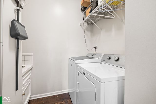 11280 Walking Wood Lane, Fishers, IN 46037