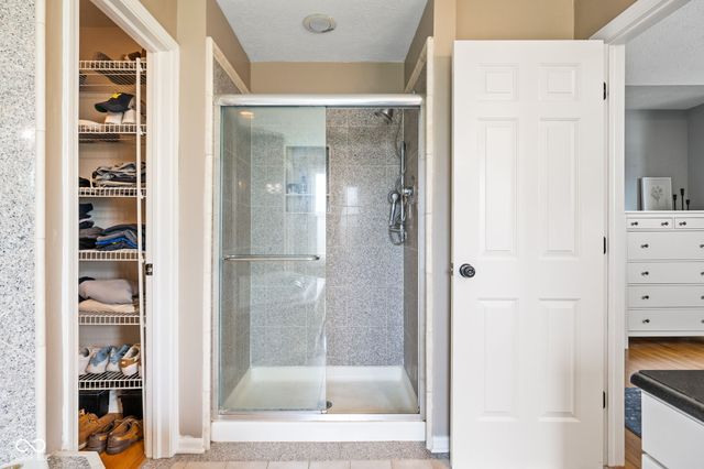 11280 Walking Wood Lane, Fishers, IN 46037
