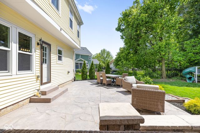 11280 Walking Wood Lane, Fishers, IN 46037