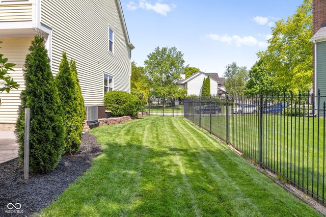 11280 Walking Wood Lane, Fishers, IN 46037
