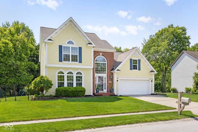 11280 Walking Wood Lane, Fishers, IN 46037
