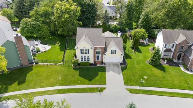 11280 Walking Wood Lane, Fishers, IN 46037
