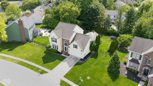 11280 Walking Wood Lane, Fishers, IN 46037