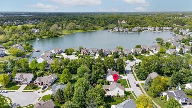 11280 Walking Wood Lane, Fishers, IN 46037