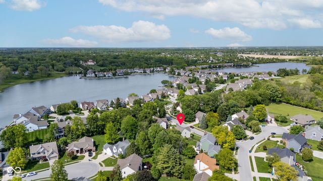 11280 Walking Wood Lane, Fishers, IN 46037