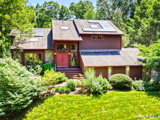 67 Christopher Lane, Guilford, CT 06437