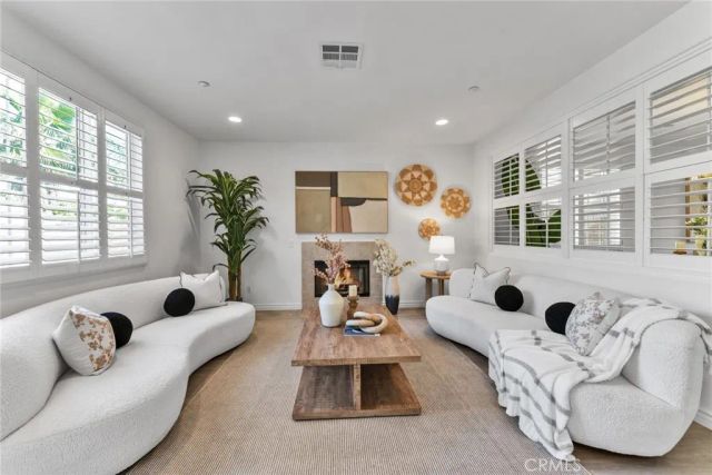 6041 Saticoy Place, Fontana, CA 92336