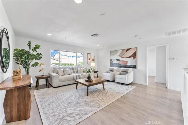 6041 Saticoy Place, Fontana, CA 92336