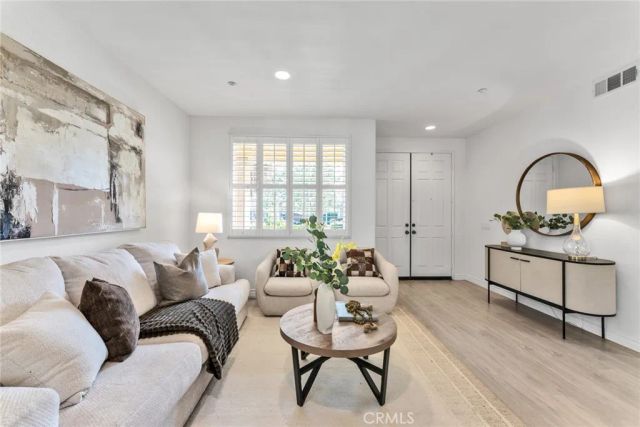 6041 Saticoy Place, Fontana, CA 92336