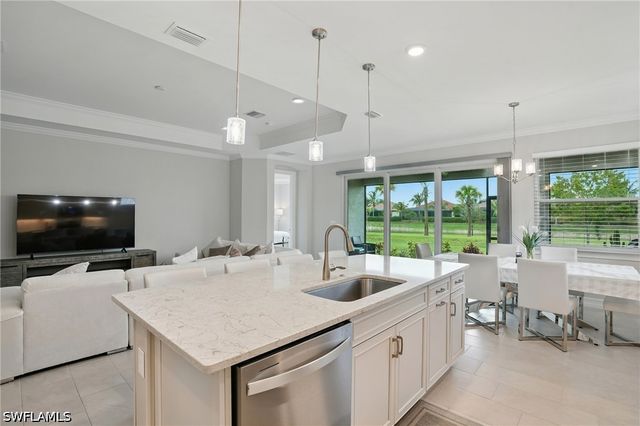 28165 Captiva Shell LOOP, Bonita Springs, FL 34135