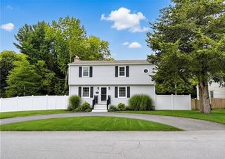 83 Sandro Drive, Warwick, RI 02886