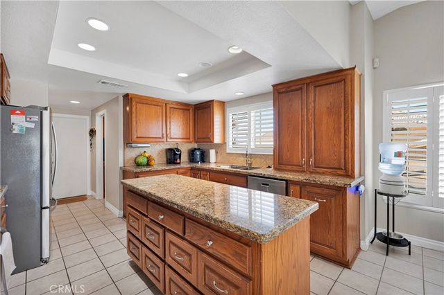 16258 Chiwi, Apple Valley, CA 92307