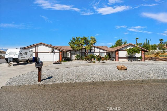 16258 Chiwi, Apple Valley, CA 92307
