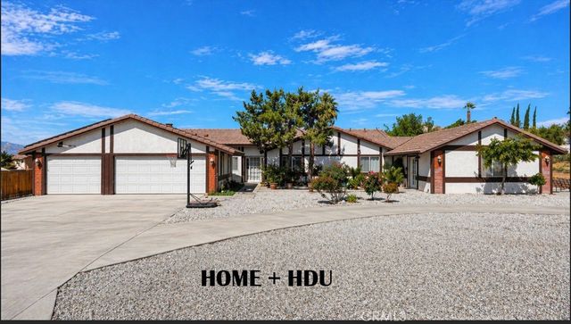 16258 Chiwi, Apple Valley, CA 92307