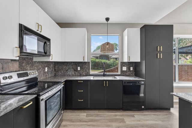 1032 Sugarberry Lane, Flower Mound, TX 75028