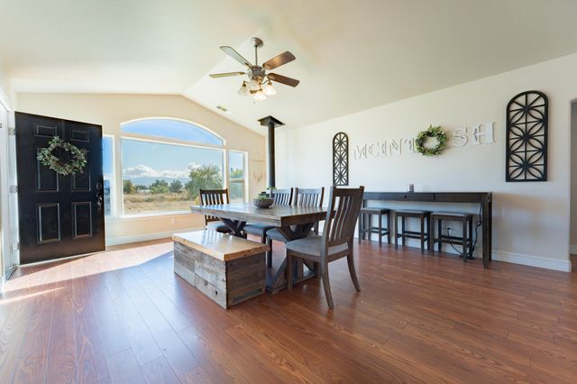 32799 Rd 196 B, Woodlake, CA 93286