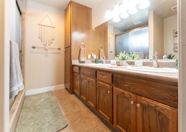 32799 Rd 196 B, Woodlake, CA 93286