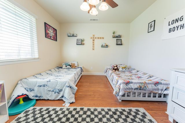 32799 Rd 196 B, Woodlake, CA 93286