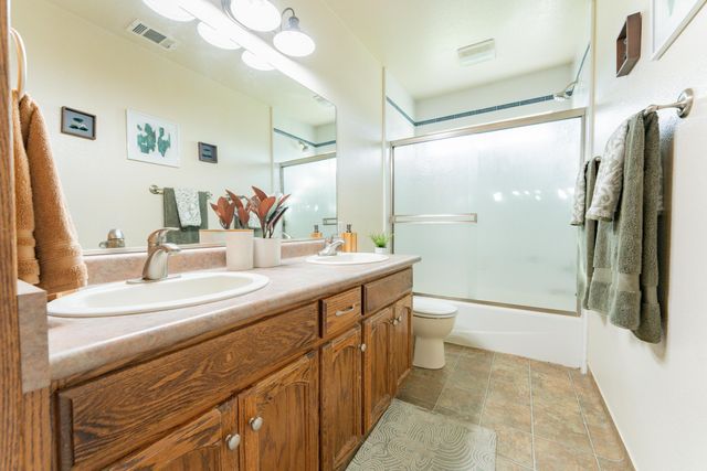 32799 Rd 196 B, Woodlake, CA 93286