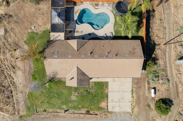 32799 Rd 196 B, Woodlake, CA 93286