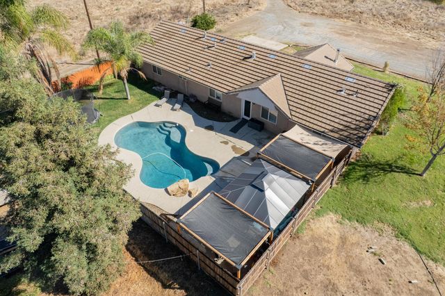 32799 Rd 196 B, Woodlake, CA 93286