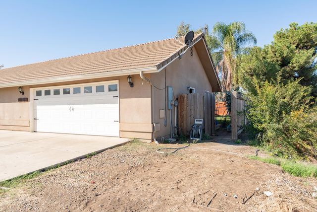 32799 Rd 196 B, Woodlake, CA 93286