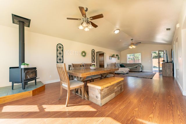 32799 Rd 196 B, Woodlake, CA 93286