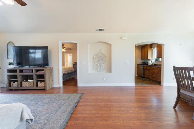 32799 Rd 196 B, Woodlake, CA 93286